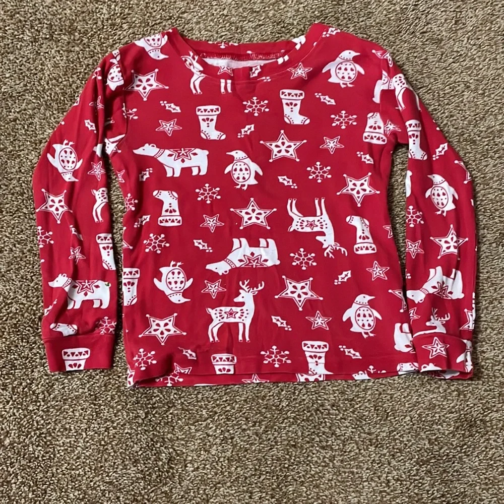 Carter’s red and White  Christmas PJs 4T